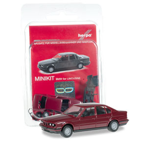 (HO) Herpa MiniKit: BMW 5 Limousine, Wine red (Model Train)