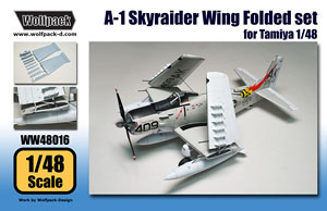 A-1 Skyraider Folded Wing Set (for Italeri) (Plastic model)