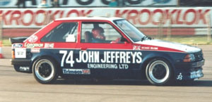 フォードエスコート MKIII 1600i Racing Car #74 John Jeffreys (1985 British Saloon Car Championship) (ミニカー)