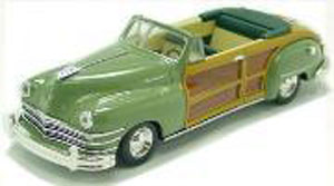 Chrysler Town & Country 1947 Heather Green (Diecast Car)