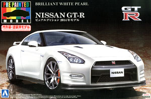 NISSAN GT-R (R35) 2014年モデル (ブリリアントホワイトパール) (プラモデル)