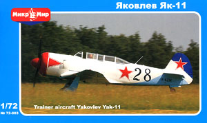 Russia Yak-11 Two Seat Single Engine Trainer Aircraft (Plastic model)