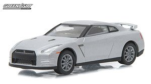 Motor World Series 16 - 2011 Nissan GT-R (R35) Solid Pack (Diecast Car)