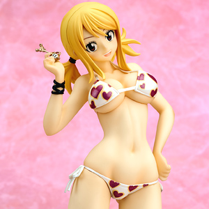 Lucy Heartfilia (PVC Figure)