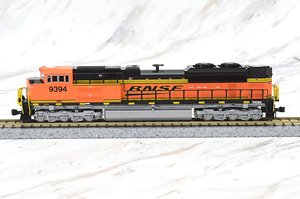 EMD SD70ACe BNSF Swoosh #9394 ★外国形モデル (鉄道模型)