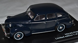 1947 volvo pv60 - dark blue