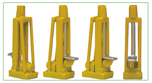 Lifting Jack (Set of 4) (Pre-colored Completed) (Model Train)