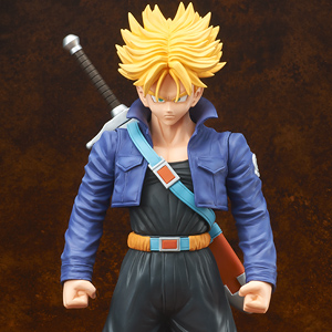 Gigantic Series Super Saiyan Trunks (PVC Figure)