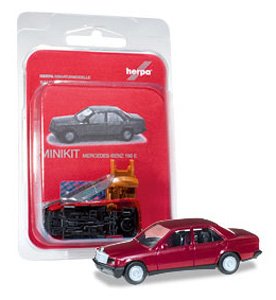 (HO) Herpa MiniKit: Mercedes-Benz 190E Purple Red (Model Train)