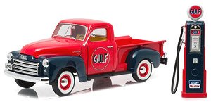 1950 GMC 150 Gulf Oil with Vintage Gulf Gas Pump (Diecast Car)