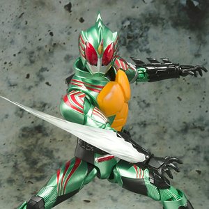S.H.フィギュアーツ 仮面ライダーアマゾンオメガ (完成品)