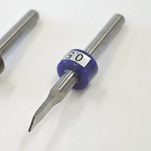 スジ彫りカーバイト 0.5 (工具)