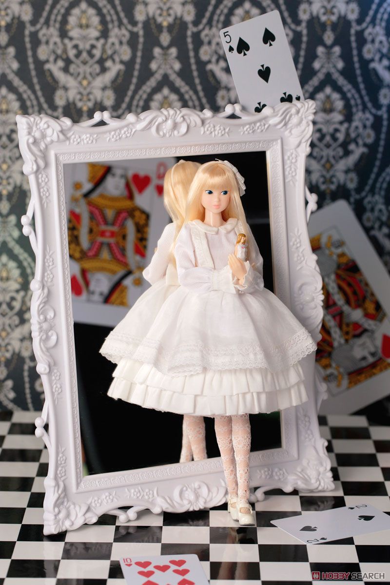 Momoko Doll What Alice Found There (Fashion Doll) Other picture1