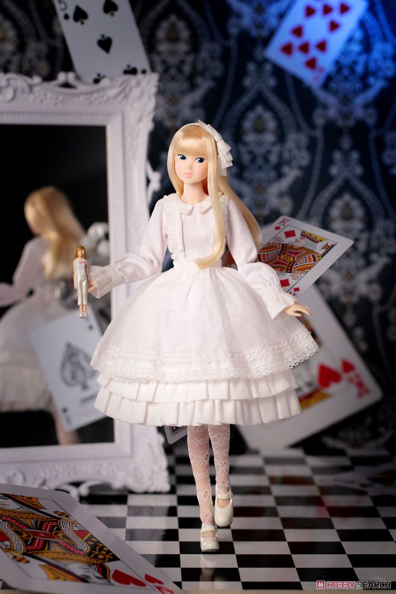 Momoko Doll What Alice Found There (Fashion Doll) Other picture3