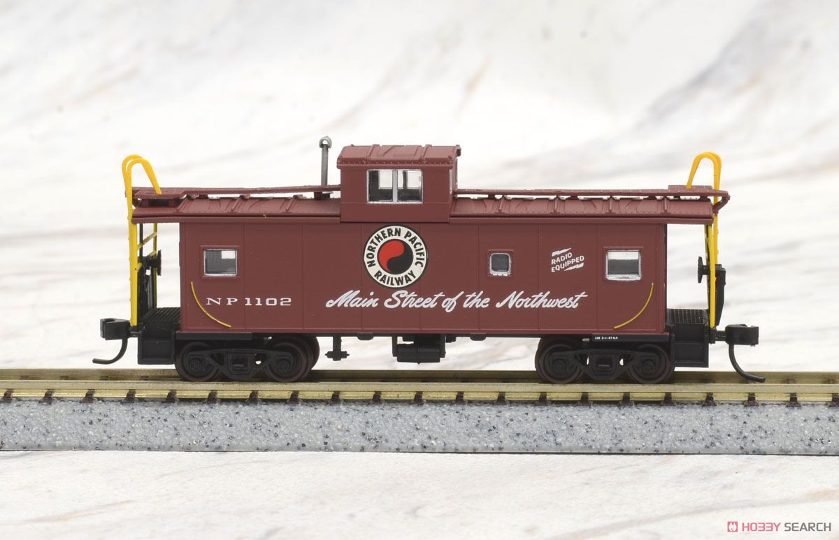 Standard Cupola Caboose Northern Pacific Road  #1102 (Brown/White) (Model Train) Item picture1