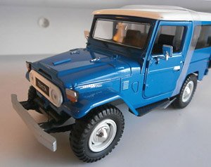 Toyota FJ40 (Navy) (ミニカー)