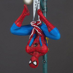 『マーベル・コミック』 【1/8スケール・スタチュー】 スパイダーマン (完成品)