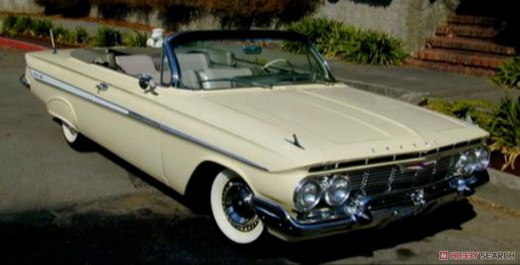 Chevrolet Impala Open Convertible 1961 Almond Beige (Diecast Car) Other picture1