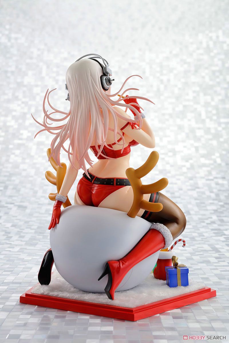 Super Sonico Christmas Ver. (PVC Figure) Item picture7