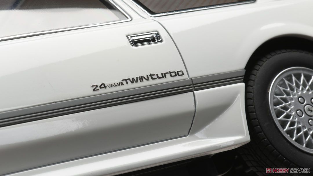 トヨタ ソアラ 2.0GT ツインターボ L (GZ20) 1988 スーパーホワイト III (ミニカー) 商品画像4