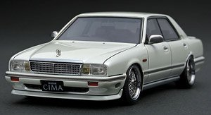 Nissan Gloria Cima (Y31) Pearl White (ミニカー)