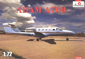 アダム A700 双発ジェット・ビジネス機 (プラモデル)
