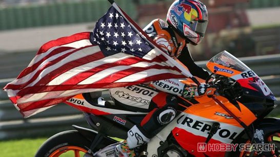Honda RC211V - Nicky Hayden - World Champion MotoGP 2006 w/Figurine w/Flag (Diecast Car) その他の画像2