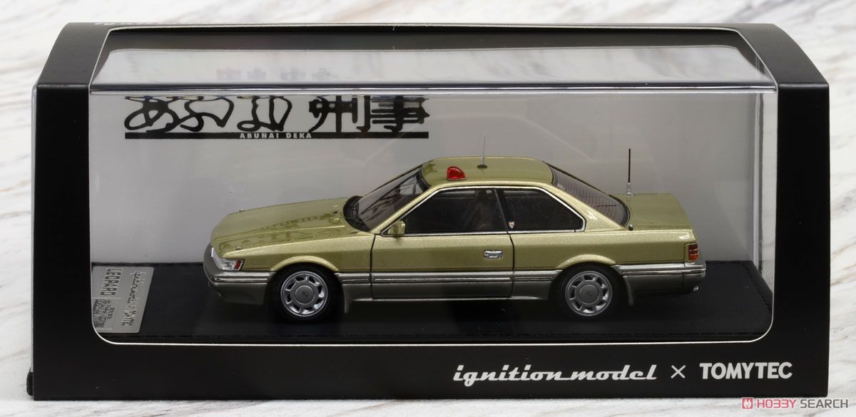 T-IG4304 Leopard Altima (Gold) (Diecast Car) Package1