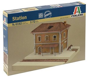 Station (Plastic model)