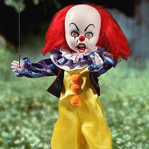 Living Dead Dolls/ It: Pennywise (Fashion Doll)