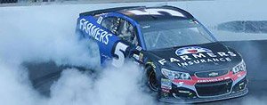 NASCAR Cup Series 2017 Chevrolet SS FARMERS INSURANCE #5 Winner Kasey Kahne (Diecast Car)