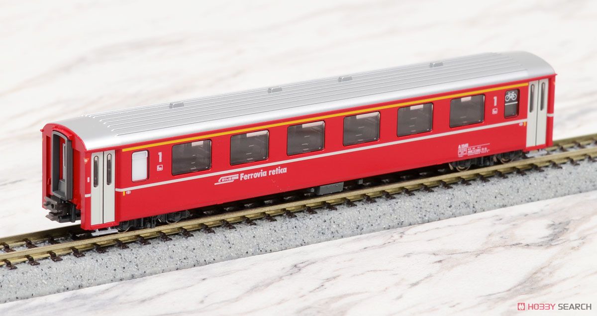 KATO製 アルプスの機関車 Ge4/4-III + アルプスの赤い客車 EWI (9両セット) ★レーティッシュ鉄道「のぞみ」キーホルダー付き ホビーサーチ流通限定セット (鉄道模型) 商品画像15