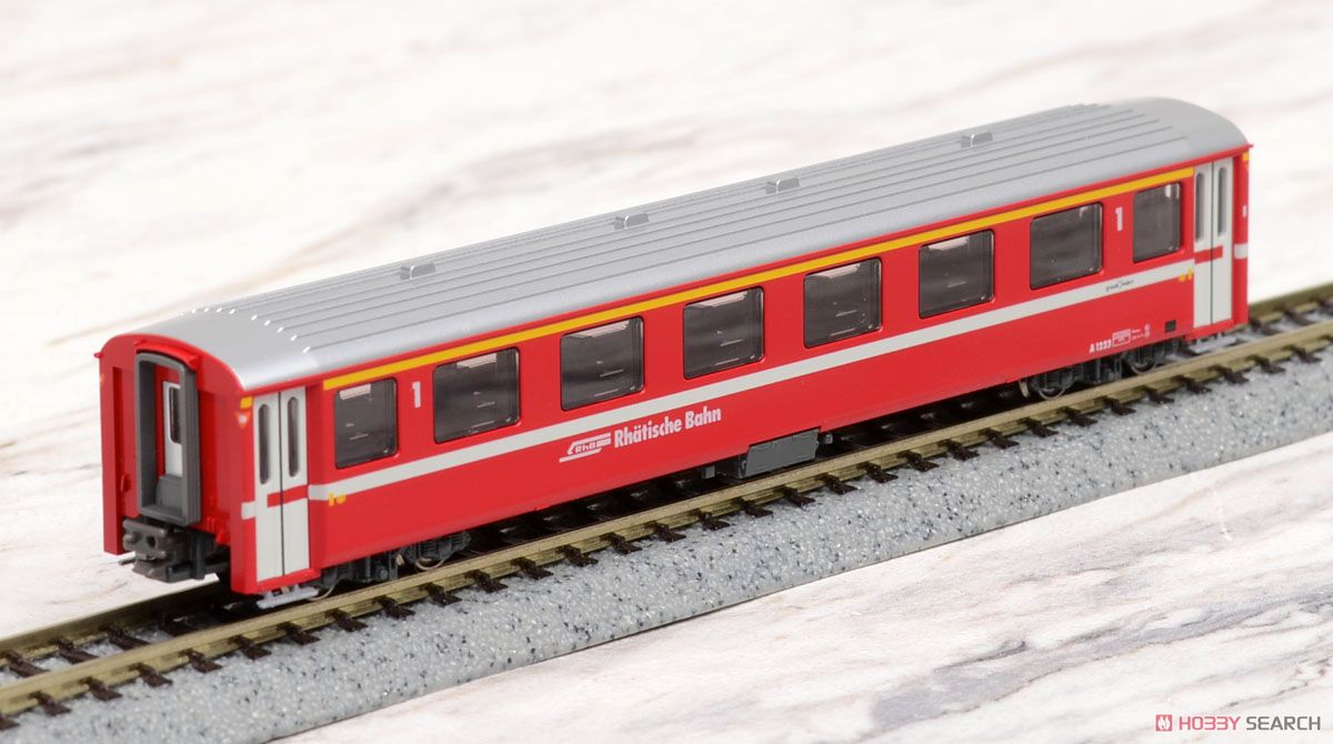 KATO製 アルプスの機関車 Ge4/4-III + アルプスの赤い客車 EWI (9両セット) ★レーティッシュ鉄道「のぞみ」キーホルダー付き ホビーサーチ流通限定セット (鉄道模型) 商品画像7