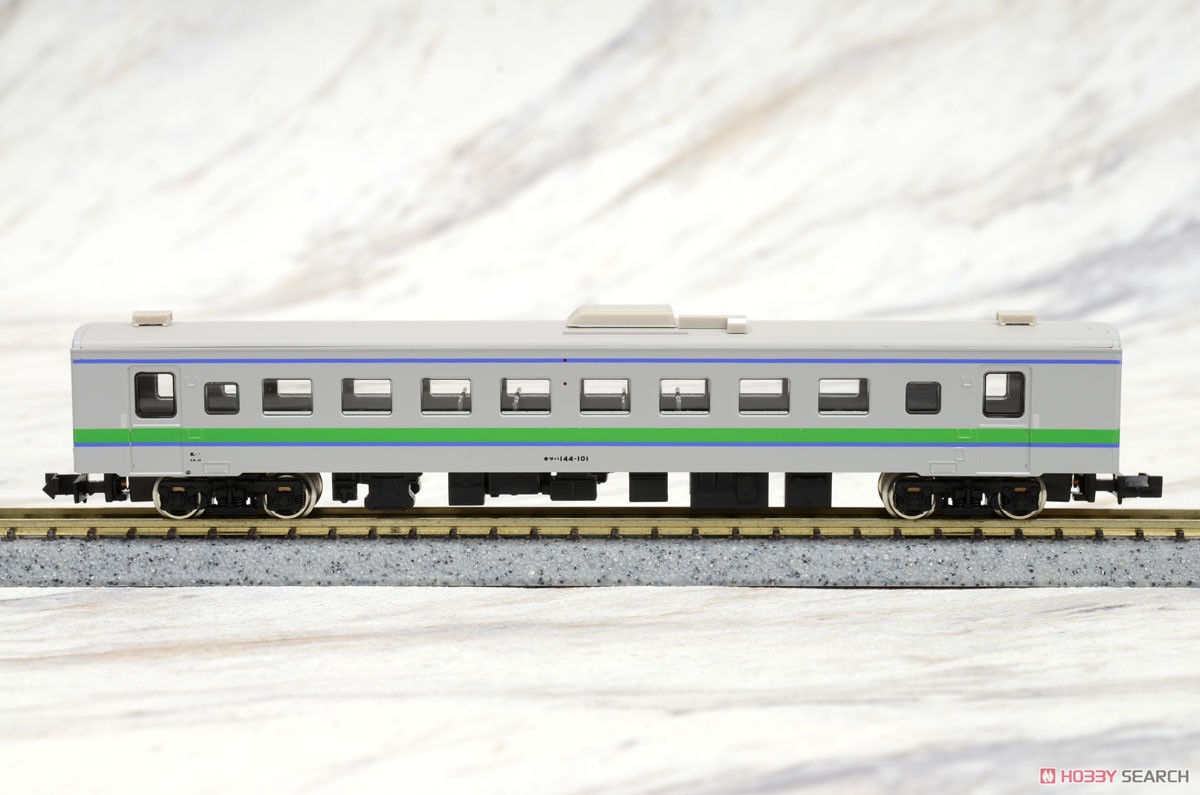 J.R. Hokkaido Type KIHA143/KISAHA144 Air-Conditioned Car Standard Three Car Formation Set (w/Motor) (Basic 3-Car Set) (Pre-colored Completed) (Model Train) Item picture5