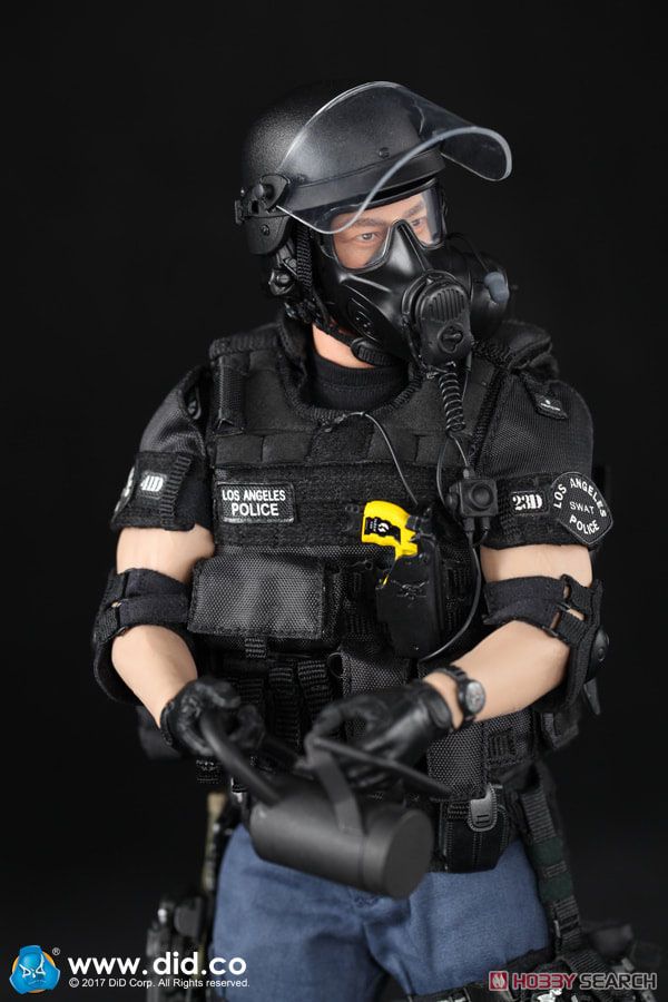 Los Angeles Police Department Special Weapons and Tactics (LAPD SWAT) 3.0 - Takeshi Yamada (Fashion Doll) Item picture1