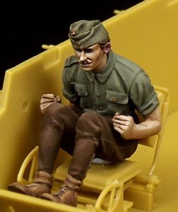 Hungarian Driver for 40M Turan I (w/2 Types Heads) (for Bronco Model) (Plastic model)
