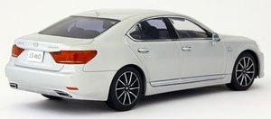 レクサス LS460 F SPORT (ソニックシルバー) (ミニカー)