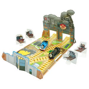 Thomas & James Escape from Ironworks (Tomica)