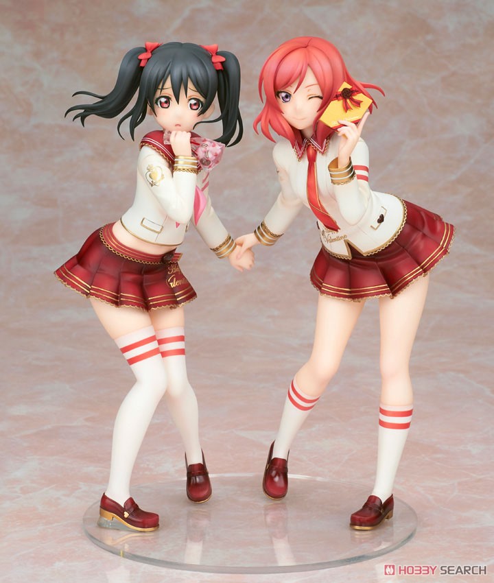 Nico Yazawa & Maki Nishikino Valentine Edition (PVC Figure) Item picture2