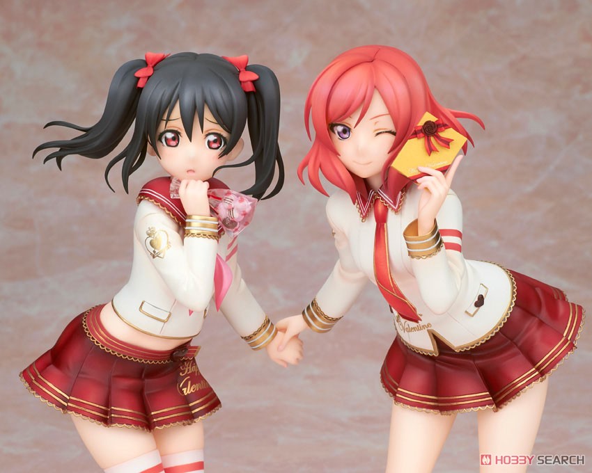 Nico Yazawa & Maki Nishikino Valentine Edition (PVC Figure) Item picture7