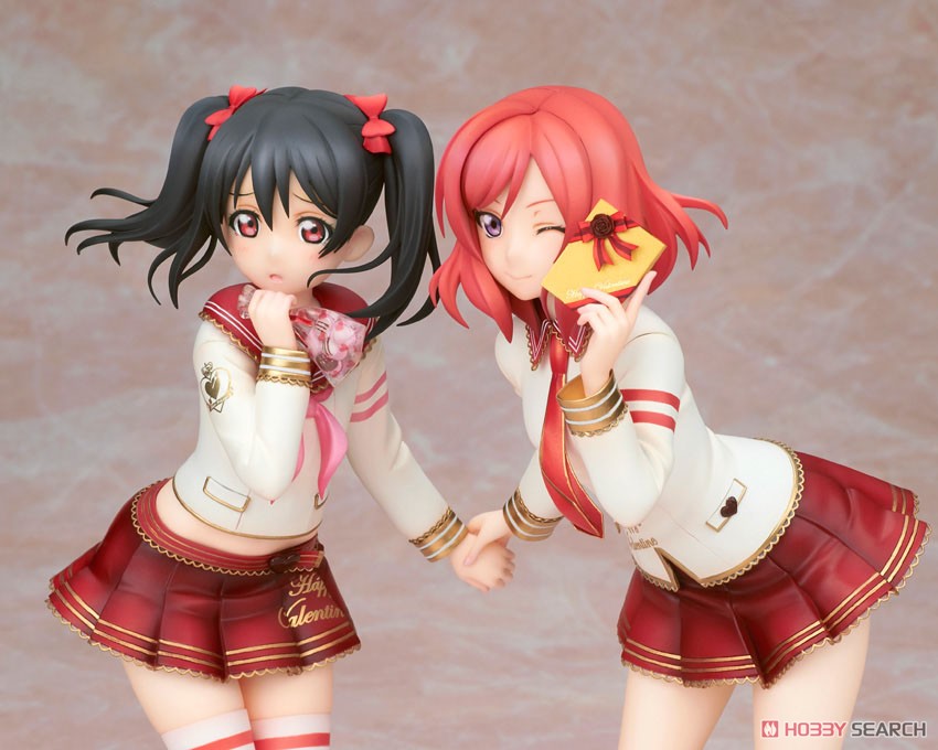 Nico Yazawa & Maki Nishikino Valentine Edition (PVC Figure) Item picture8