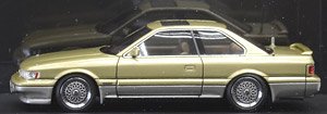 Nissan Leopard (F31) Ultima V30Twincam Turbo Gold/Silver (Diecast Car)