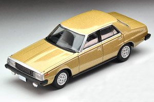 TLV-N111c Skyline 2000GT-EX Golden Car (Diecast Car)