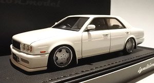 Nissan Gloria (Y32) Gran Turismo Ultima White (ミニカー)