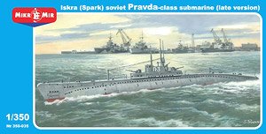 Iskra (Spark) Soviet Pravda Class Submarine Late Version (Plastic model)