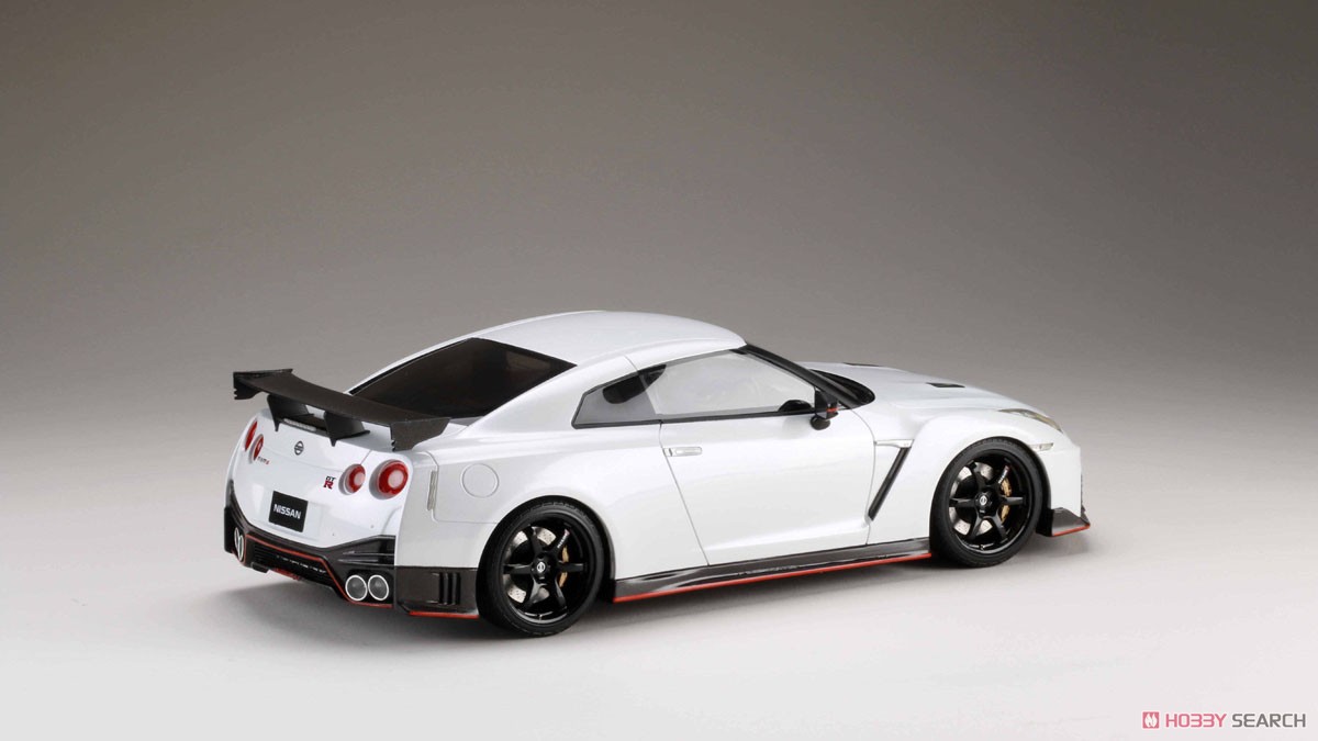 ニッサン GT-R (R35) NISMO 2017 ブリリアントホワイトパール (ミニカー) 商品画像2