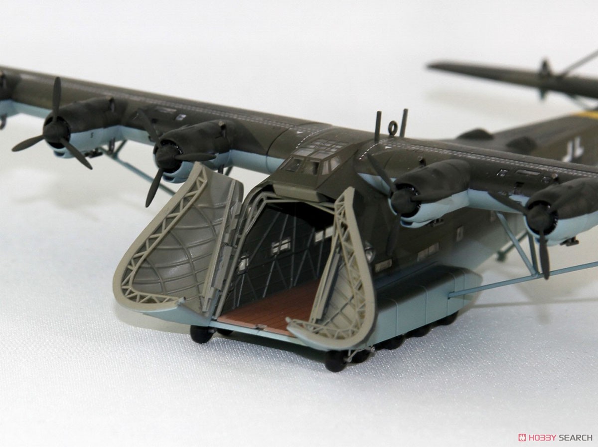 Luftwaffe Me323 D-1 Gigant Military Transport Aircraft (Plastic model) Item picture1