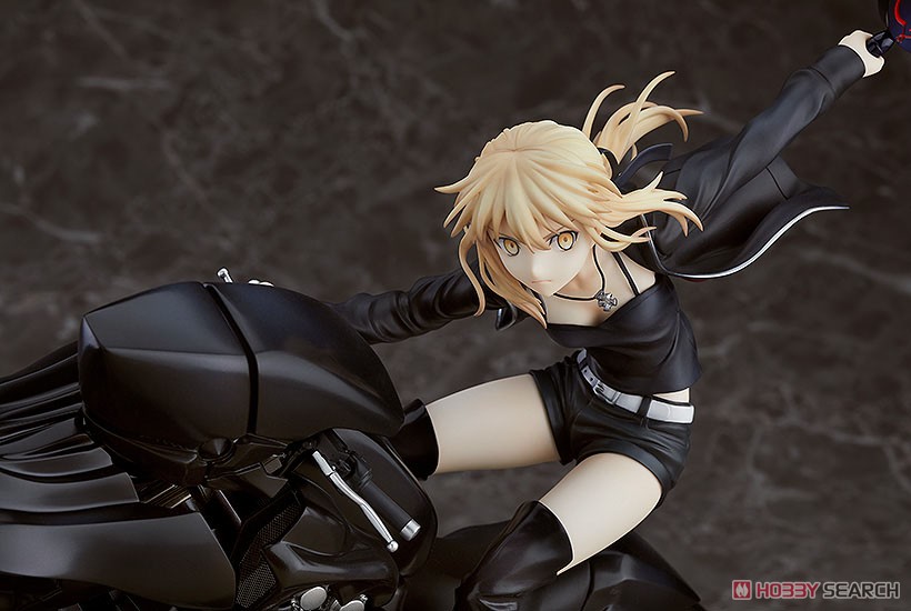 Saber/Altria Pendragon [Alter] & Cuirassier Noir (PVC Figure) Item picture6