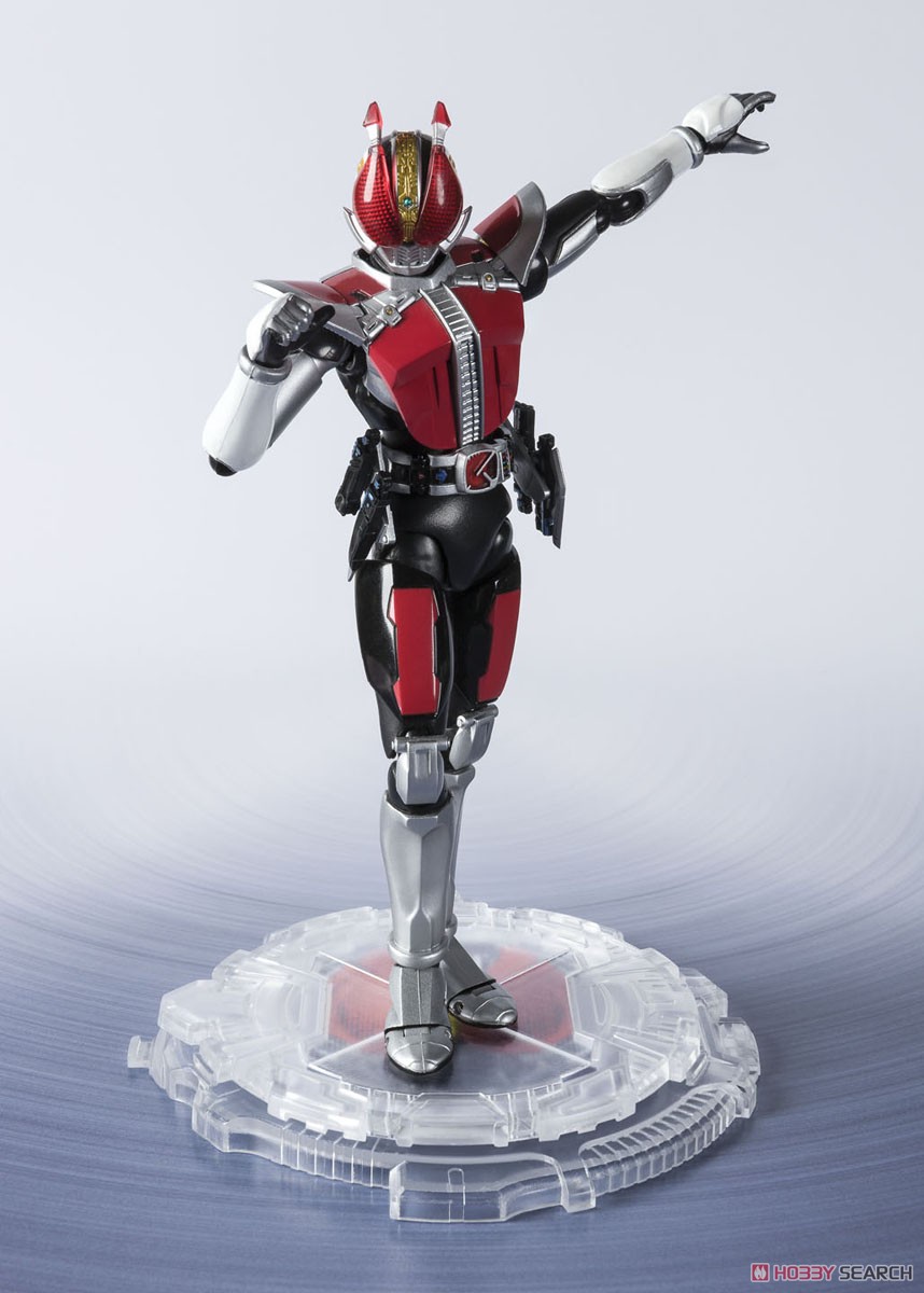 S.H.フィギュアーツ 仮面ライダー電王 ソードフォーム -20 Kamen Rider Kicks Ver.- (完成品) 商品画像1