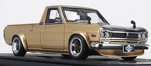 Nissan Hakotora Long Gold (Diecast Car)